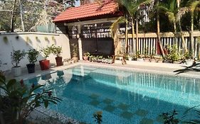 Room 12 - Studio In A Villa 5Mn Walk From The Royal Palace With Swimming Pool