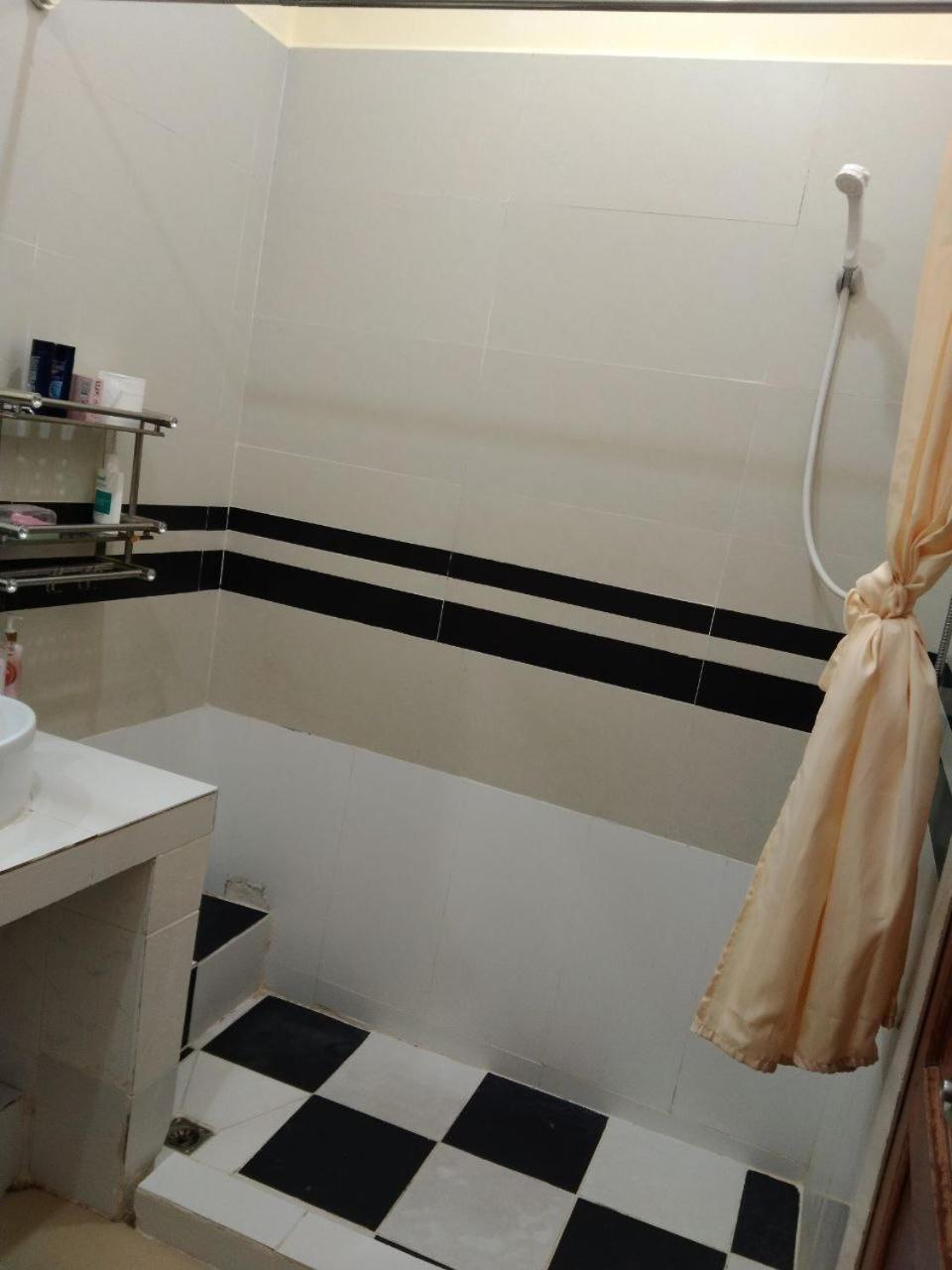 Room 12 - Studio In A Villa 5Mn Walk From The Royal Palace With Swimming Pool Phnom Penh Extérieur photo